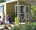 45---camping-lamontjoir-Chalet-Bord-de-Lac-avec-terrasse.png