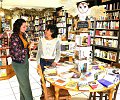 Librairie-La-Mauvaise-Herbe-5-800px.jpg