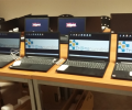 transnumeric-exposition-des-ordi-en-salle-de-reunion.png