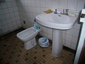 Avant les travaux dans la salle de bain.