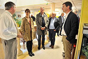 Sos. Visite de la maison de retraite et rencontre avec le personnel administratif et les résidents.