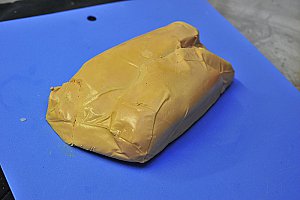 Choisir un foie gras d’environ 500 grammes.