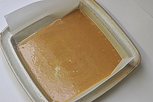 L’étaler en fine couche.