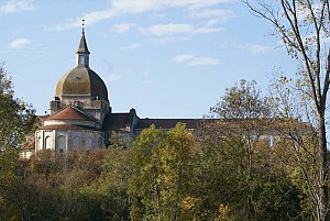 Prieuré Saint-Martin à Layrac - Maison-mère : Abbaye St-Pierre-St-Paul de Cluny (FR) / Saint patrons : Martin, Paul, Pierre / Fondé en 1062 / Période d’affiliation à Cluny : de 1040 à 1790