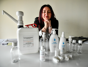 Alexandra Frégonèse, laboratoire Innovi à Layrac - ©Thierry Breton