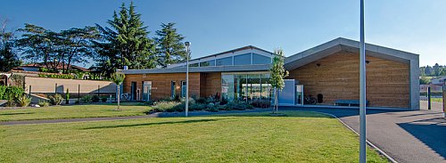 page-14---01-Piscine-de-Nerac_Remi-Chambelland_Juillet-2013-001.jpg