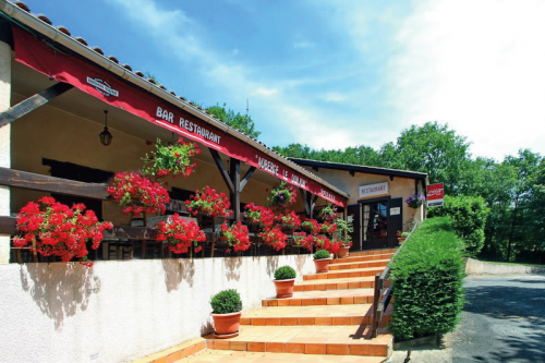 03---Gavaudun-Auberge-du-Donjon--5-.png