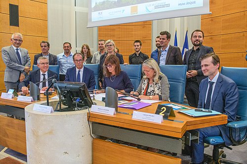 04---2019-09-26-signature-Appel-a-Manifestation-dEngagements-Locaux-AMEL-2.jpg