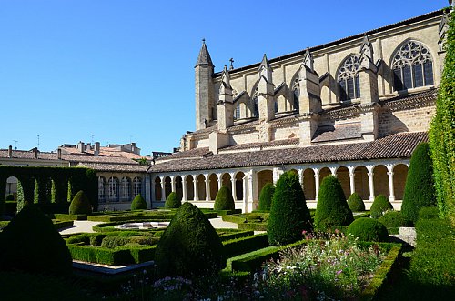 09---Eglise-Notre-Dame-Cloitre-et-Jardin-remarquable--Marmande-ptt.jpg