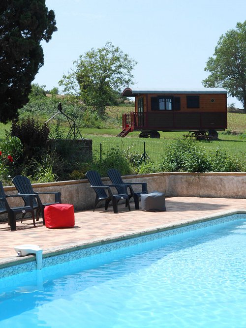 32---roulottes-du-SO---chambre-hote-gite-avec-piscine-villeneuve-sur-lot.jpg