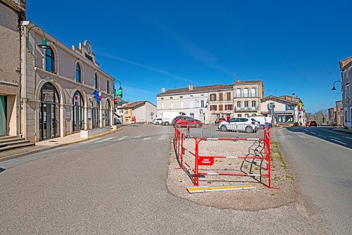 800_CASEPASSE_village_Cocumont-XCD_4019.jpg