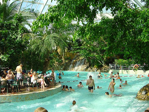 Center_Parcs_-_De_Vossemeren_2004.jpg