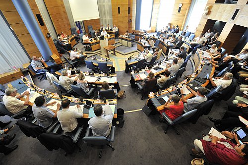 Tribunes